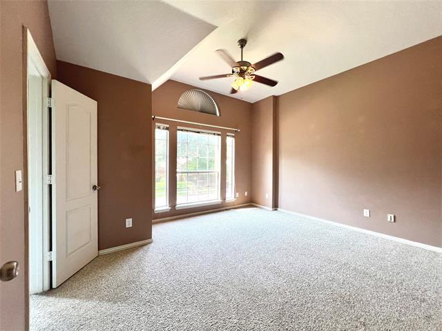 Building Photo - 4401 Crown Ridge Dr