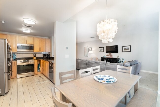 Building Photo - Sandbridge Off Season/Furnished 3 bed Read...