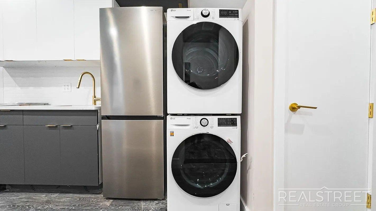 Building Photo - Beadel Street