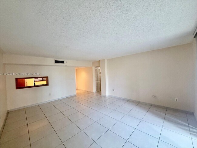 Building Photo - 8760 SW 133rd Avenue Rd