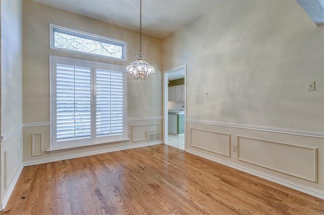 Building Photo - 208 Simmons Dr