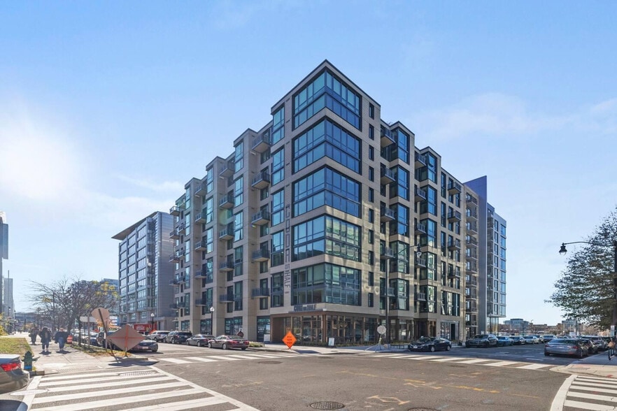 Building Photo - 41 L St SE