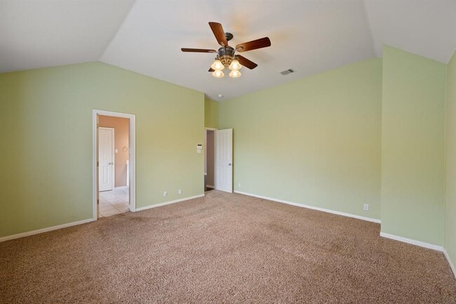 Building Photo - 1006 Shadow Valley Cove