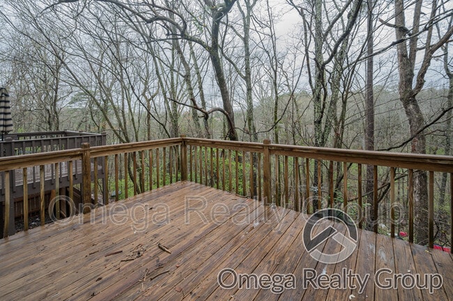 Building Photo - 1934 Live Oak Trce