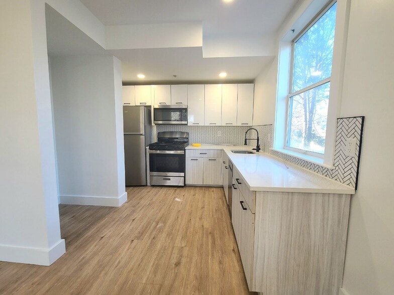 Building Photo - 205 Mt Vernon Ave