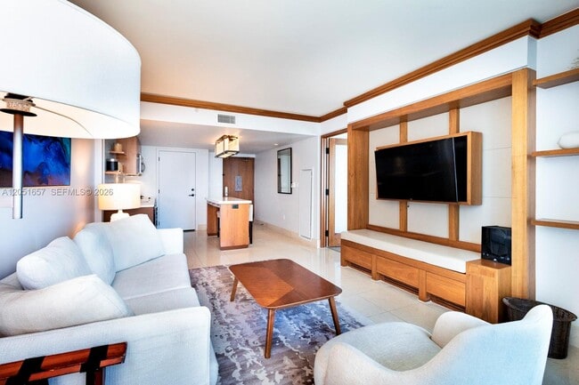 Building Photo - 6801 Collins Ave