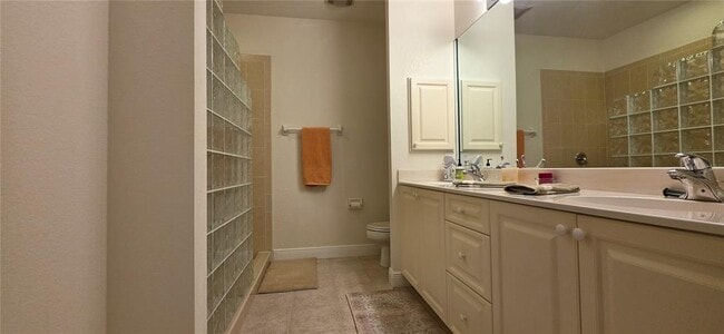 Building Photo - 222 Lewis Cir
