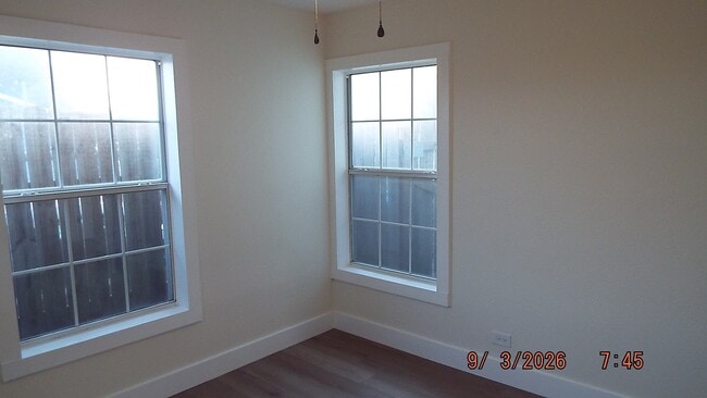 Building Photo - 511 Edalyn St