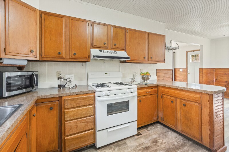 Building Photo - 7023 Poudre Canyon Rd