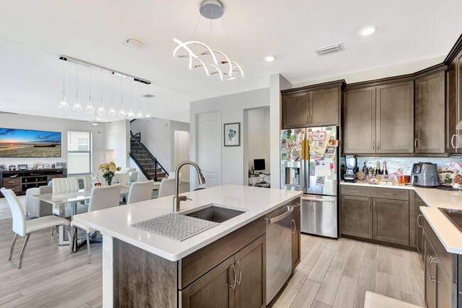 Building Photo - 3244 Dunning Dr