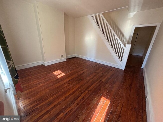 Building Photo - 214 East St