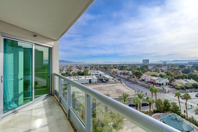 Building Photo - Turnberry Towers East 804- Strip/City/Mnt Views from this Stunning 1Bd/1.5Ba Residence