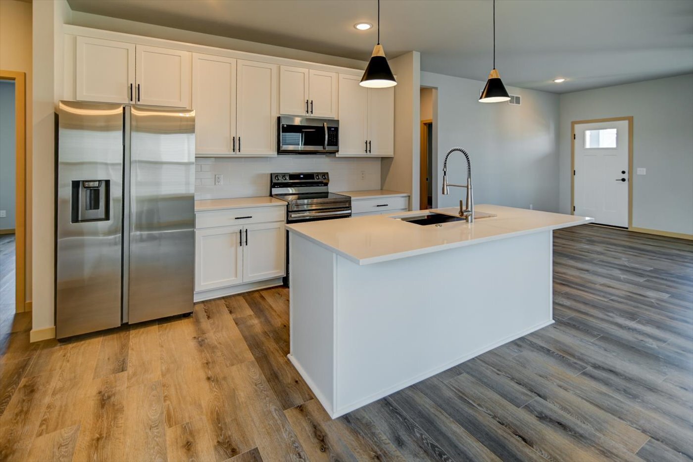 Building Photo - 4831 Suelo Rd