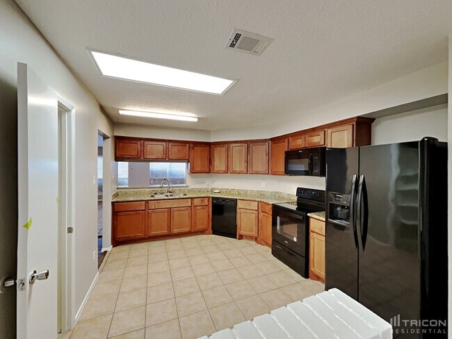 Building Photo - 8218 Tattershall Cir
