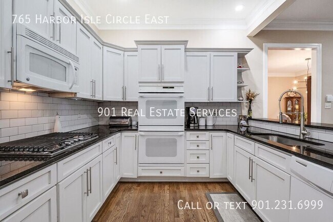 Building Photo - 765 Harbor Isle Cir E