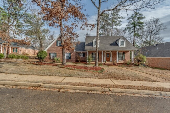 Building Photo - 340 Willow Ridge Cove