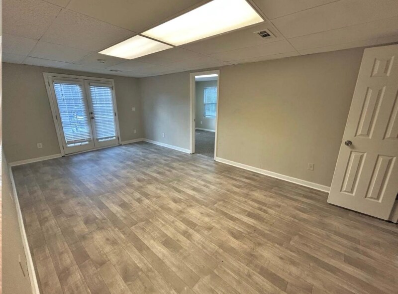 Building Photo - 5359 Brookside Dr SE