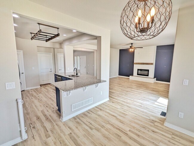 Building Photo - Stunning Modern Home with SHORT TERM LEASE and Breathtaking Mountain Views