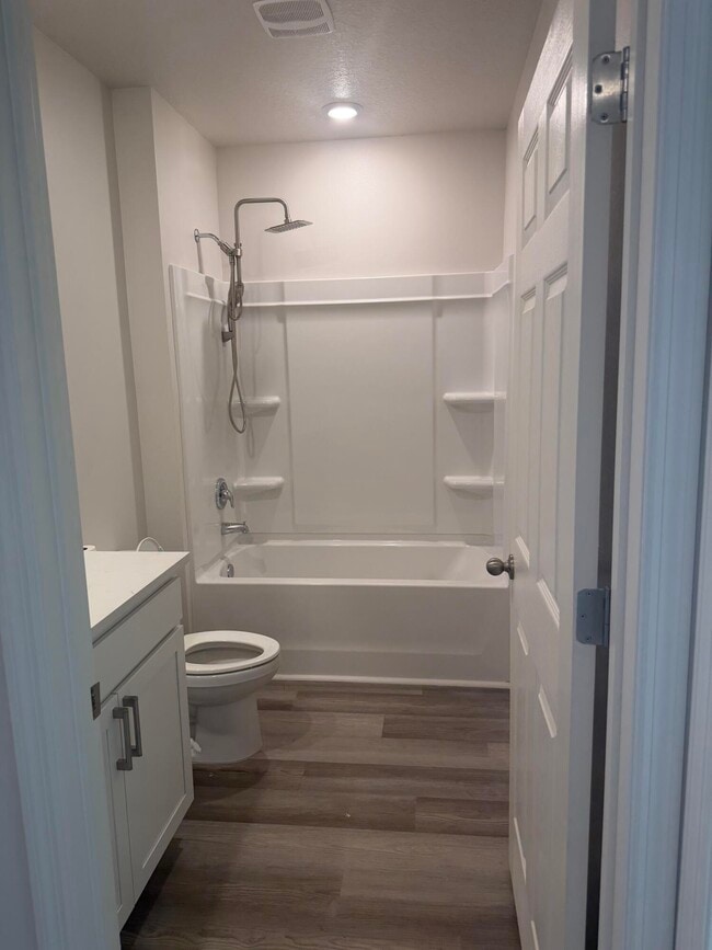 Building Photo - 2008 Olympia Ave SW