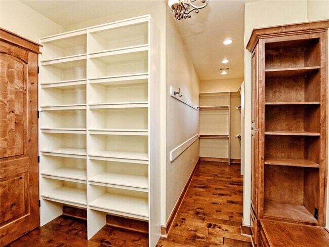 Building Photo - 26505 Masters Pkwy