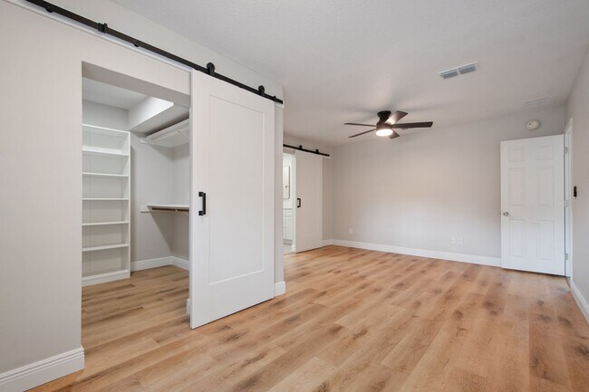Building Photo - Renovated Winter Park 32789 Home for Lease