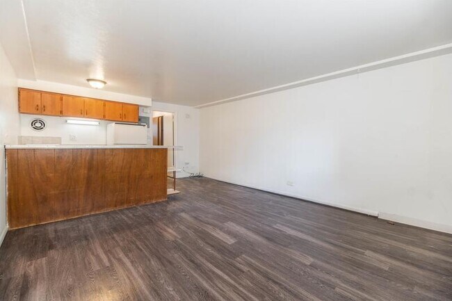 Building Photo - 5954 S Datura St