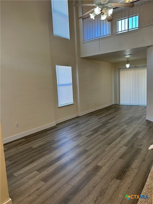Building Photo - 2203 Tracey Ann Ln