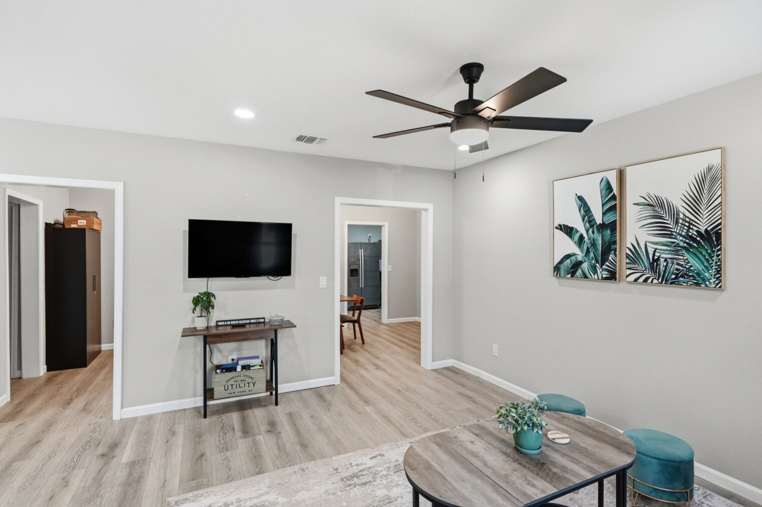 Building Photo - 830 Porter St