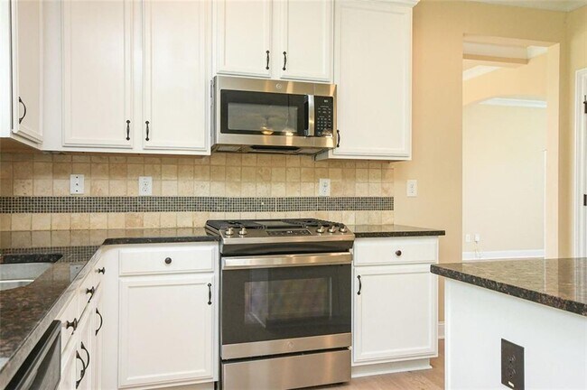 Building Photo - 403 Devon Brook Ct NE