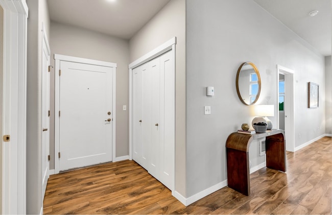 Building Photo - 17181 SW Snowdale St