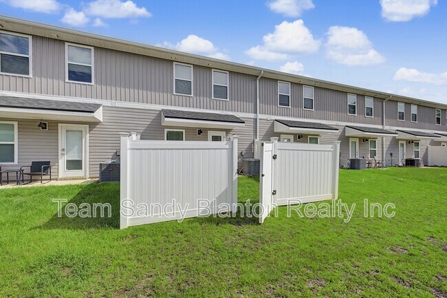 Building Photo - 9055 Golden Eye Dr