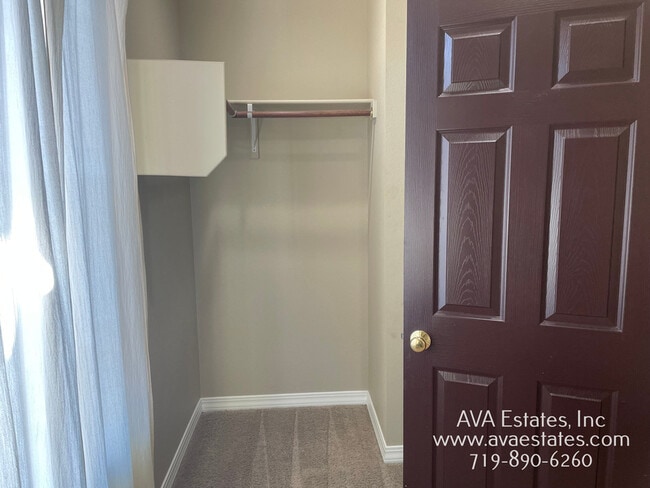 Building Photo - 1705 Aquila Dr