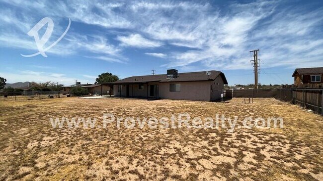 Building Photo - 3 Bed, 2 Bath Apple Valley Home!!!