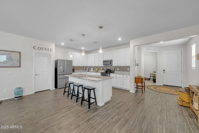 Building Photo - 25779 W Hazel Dr