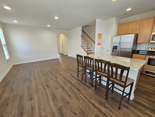 Building Photo - 309 Christiane Way