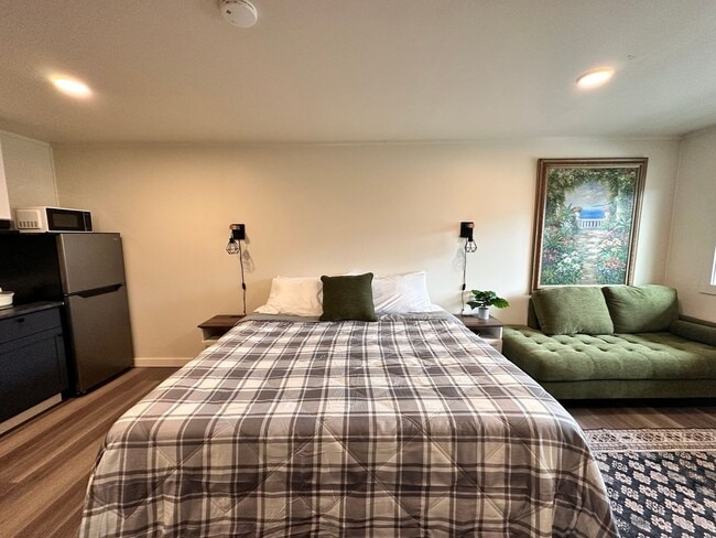 Building Photo - BaseCamp Living