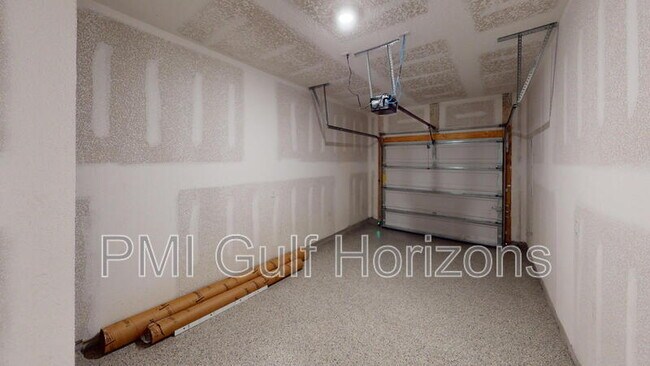 Building Photo - 710 Giese Ln