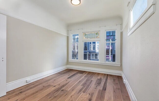 Building Photo - 112-118-118 Shotwell St