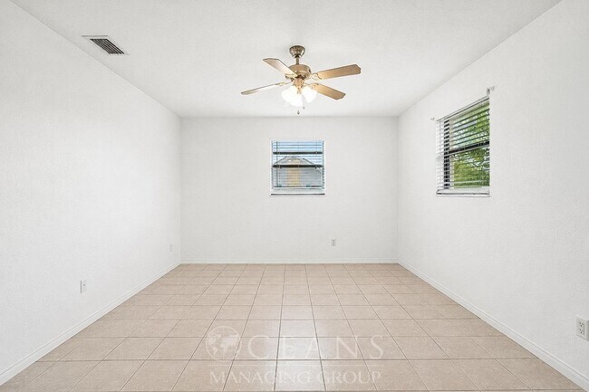 Building Photo - Coastal Living: 2-Bedroom Beachside Retreat