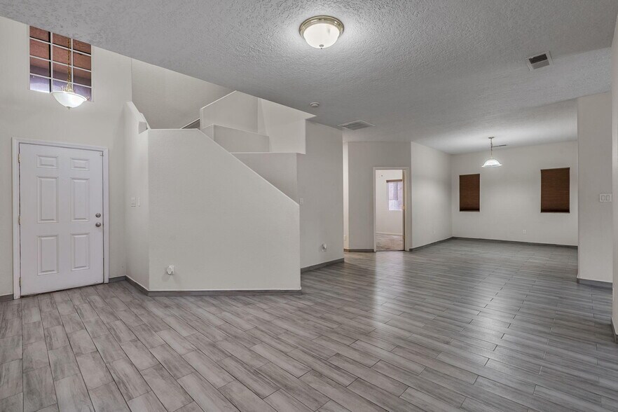 Building Photo - 7019 Kayser Mill Rd NW