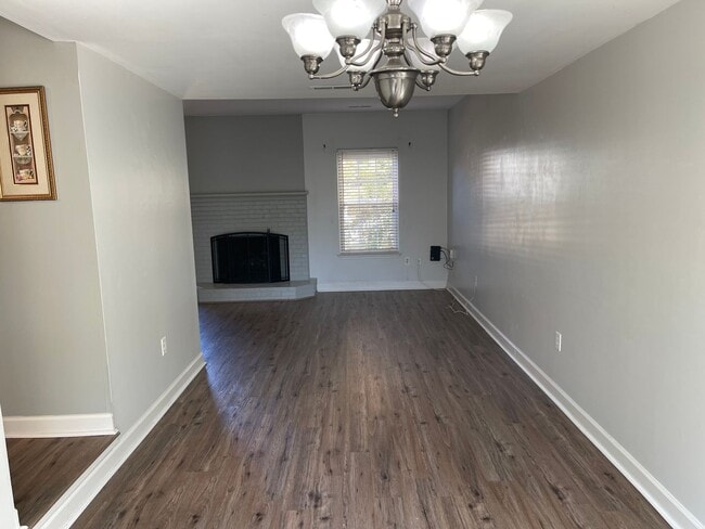 Building Photo - 2224 Hamway Dr