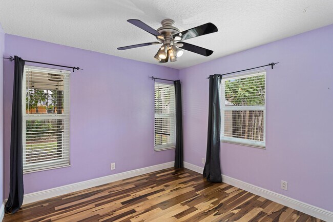 Building Photo - 2996 Cardinal Dr