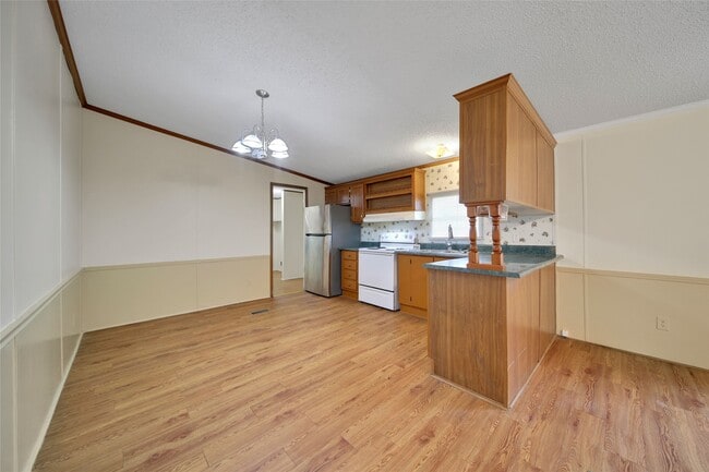 Building Photo - 2 Jacob St