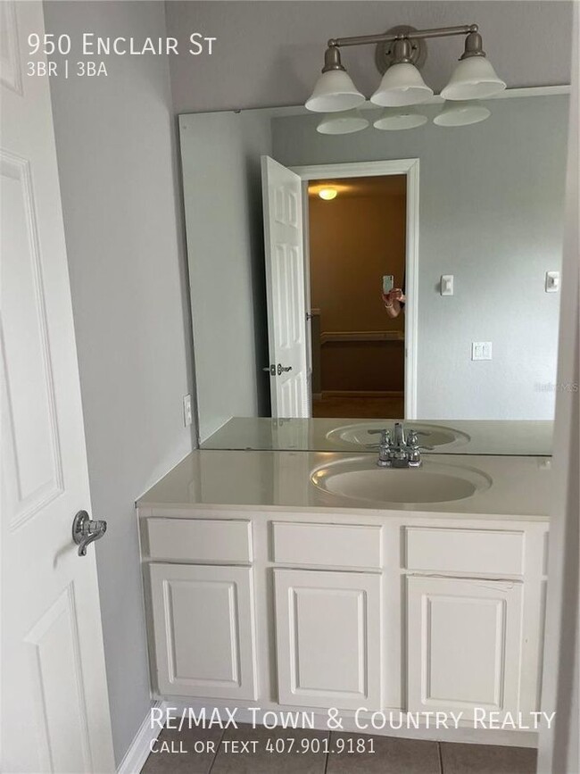 Building Photo - Spring Isle Townhome for Rent