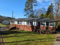 Building Photo - 3525 Cathy Ln