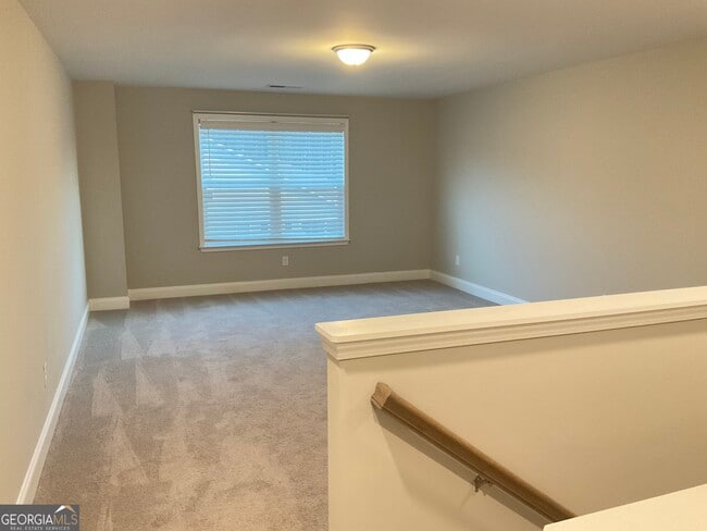 Building Photo - 495 Plainfield St