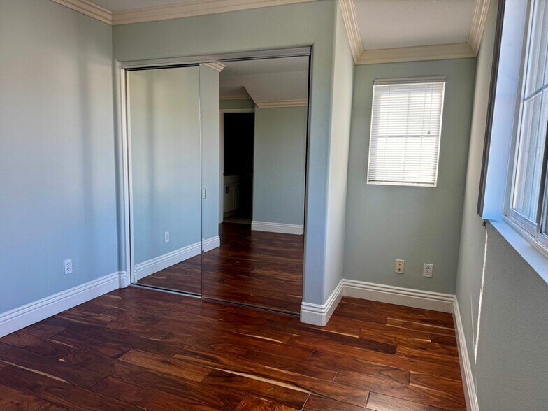 Building Photo - 159 Trellis Ln