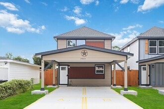 Building Photo - ? Your Houston Dream Home – 3 Beds & 2.5 Baths  ?