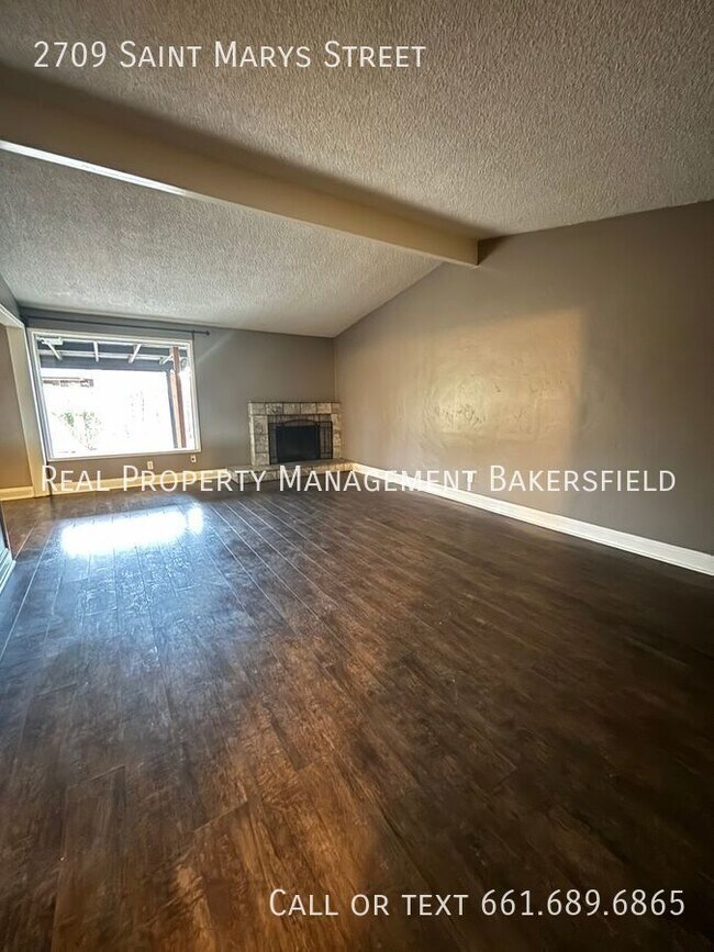 Building Photo - 2709 St Marys St