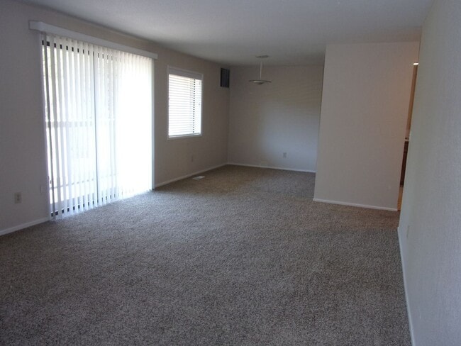 Building Photo - 2500 NW Princess St